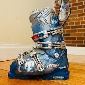 Tecnica Vento 8 Ski Boots Women’s 6/Mondo 230MM